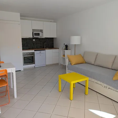 Anny Climatise Vue Avec Piscine Apartment