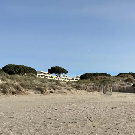 Anny Climatise Vue Avec Piscine Le Grau-du-Roi